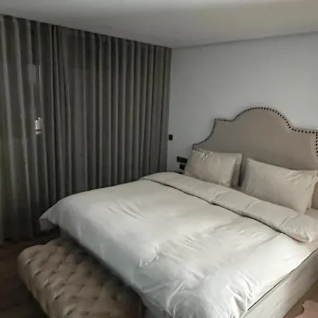 De Lujo Maravillosa 5 ,6 Banos ,piscina Wifi En Marbella