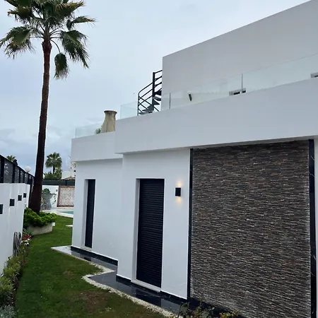 De Lujo Maravillosa 5 ,6 Banos ,piscina Wifi En Marbella *