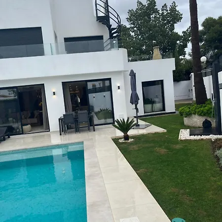 펜션 De Lujo Maravillosa 5 ,6 Banos ,piscina Wifi En Marbella