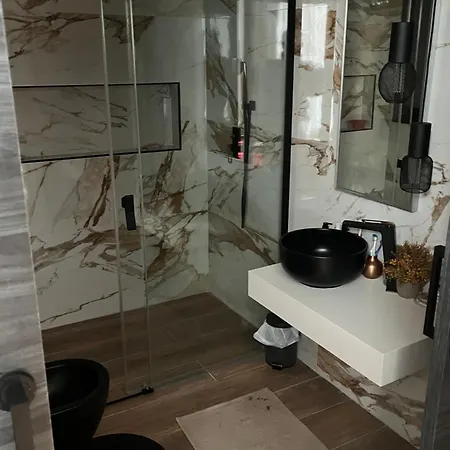 De Lujo Maravillosa 5 ,6 Banos ,piscina Wifi En Marbella 에스테포나